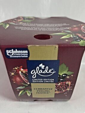 Glade Currant-ly Feeling Festive 3 Wick Candle Limited Edition Holiday